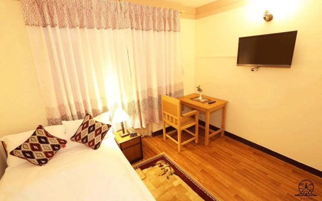 Aarya Chaitya Inn