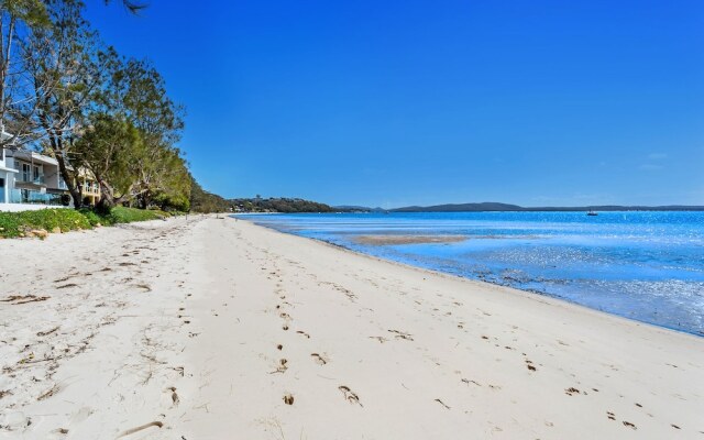 Sandranch, 123 Foreshore Drive