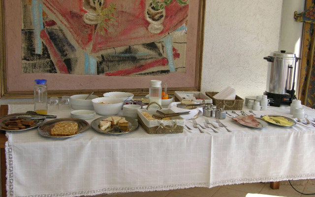 Hotel Iorana Tolache
