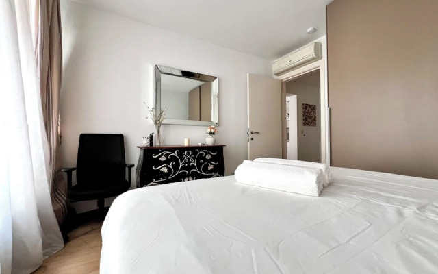 Peaceful 2 minutes European Parliament