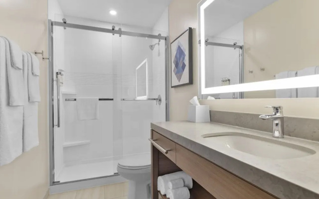 Candlewood Suites Collingwood by IHG