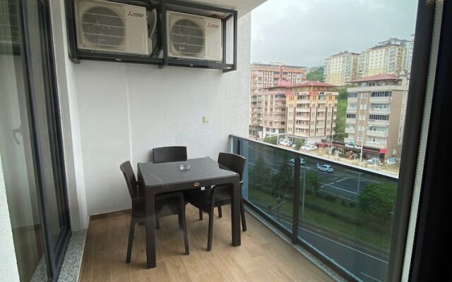 Rena Grand Residence & Suite
