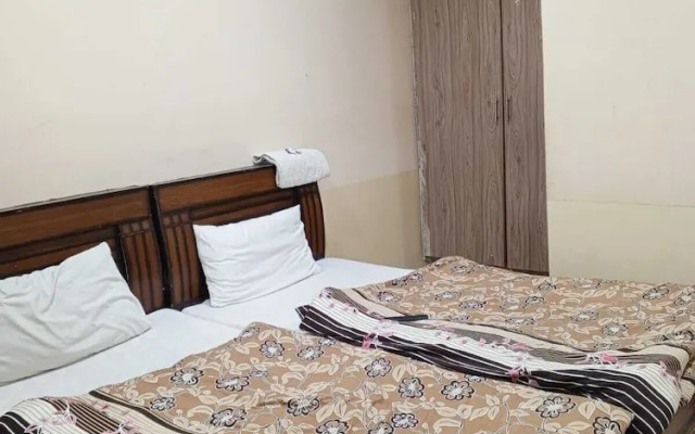 New Pak Hotel