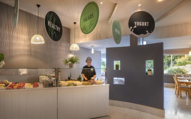 Miramar Sunny Hotel & Residence