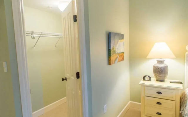 Windsor Place 303 by RedAwning