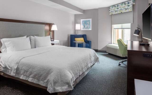 Hampton Inn & Suites Arlington Crystal City DCA