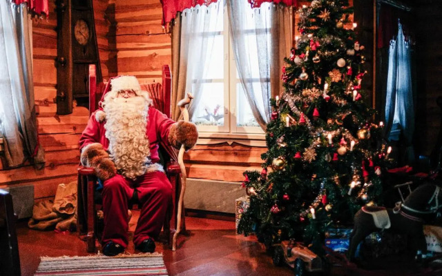 Kakslauttanen Arctic Resort