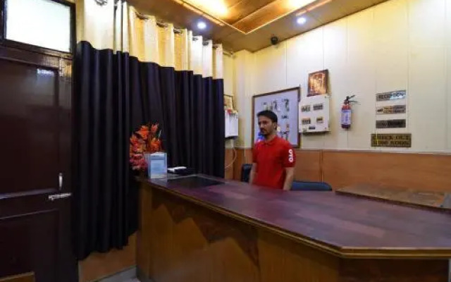 OYO 24828 Hotel Akshay