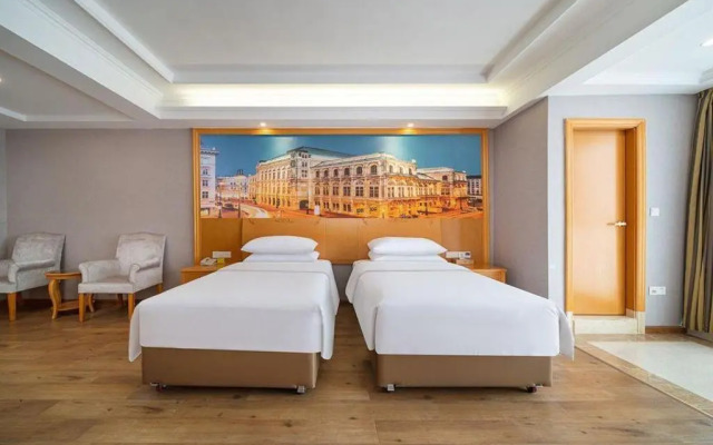 Vienna Hotel (Shenzhen Tianbao Road) 