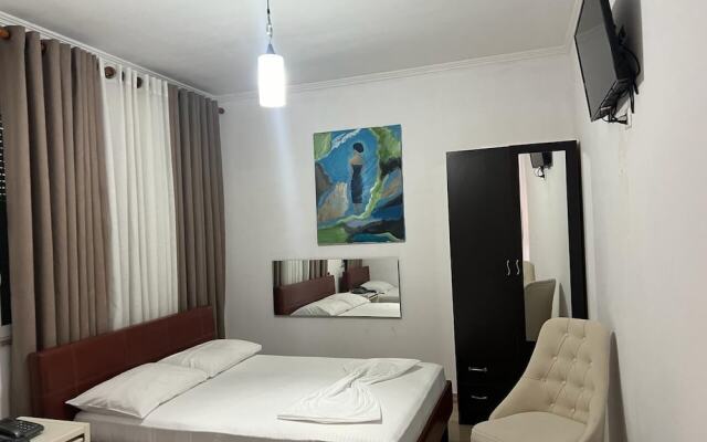Hotel 51