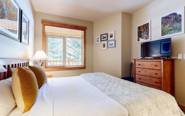 Sunstone #320 2 Bedroom Condo by RedAwning