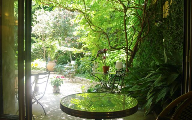 LES JARDiNS DE BARACANE