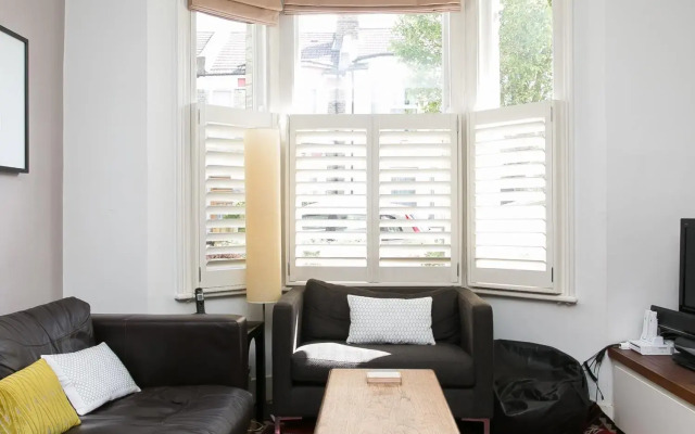 Veeve  4 Bed House On Copleston Road Dulwich