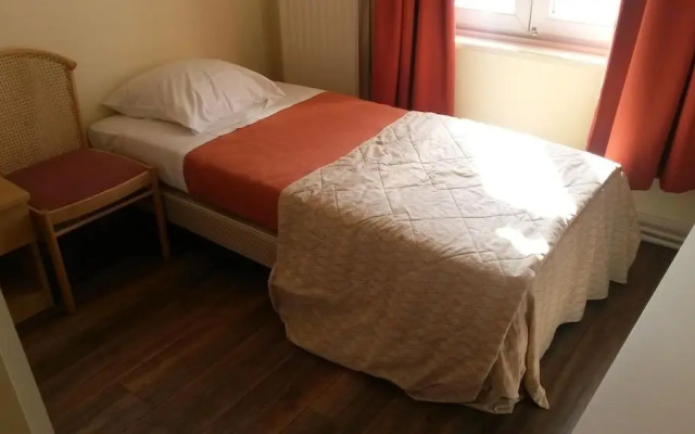 Ares City Center Hotel