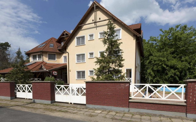 Hotel Francoise