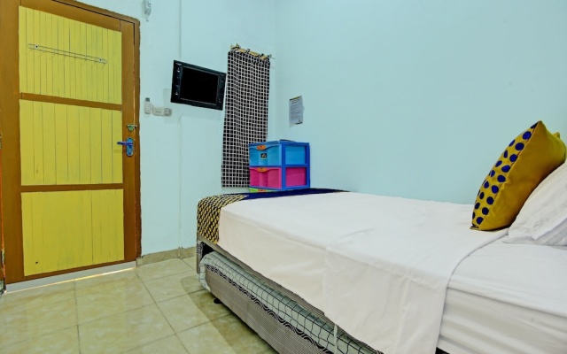 SPOT ON 92141 Penginapan Cahaya Syariah – Guest Rooms – Palembang
