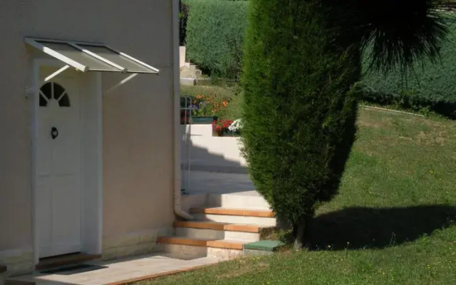 Holiday home Yvernat