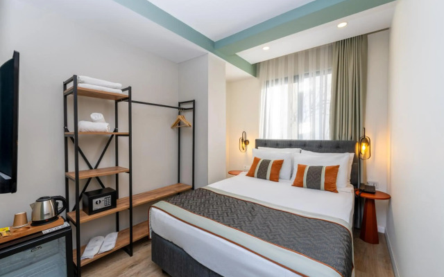 Echinus Lara Hotel