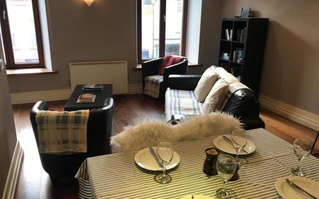 Centre of Dingle Town - Luxury Holiday Apartment