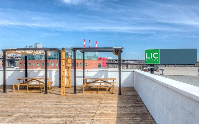 LIC Hotel