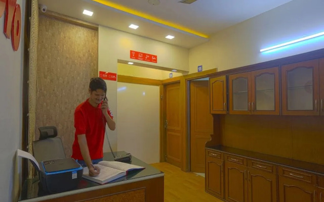 Oyo 41667 Paschim Vihar Inn