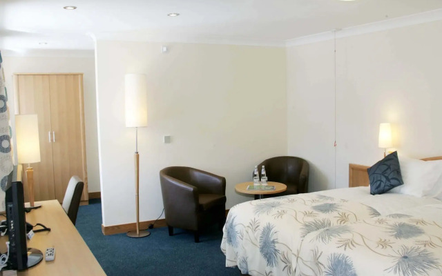 Woodland Bay Hotel
