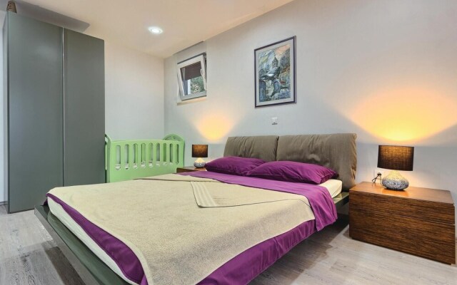 Awesome Home in Lokva Rogoznica With Sauna, Wifi and 4 Bedrooms