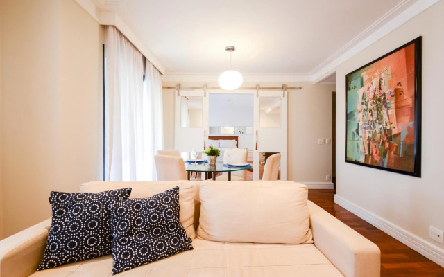 Flat Clarion Apartments by BnbHost