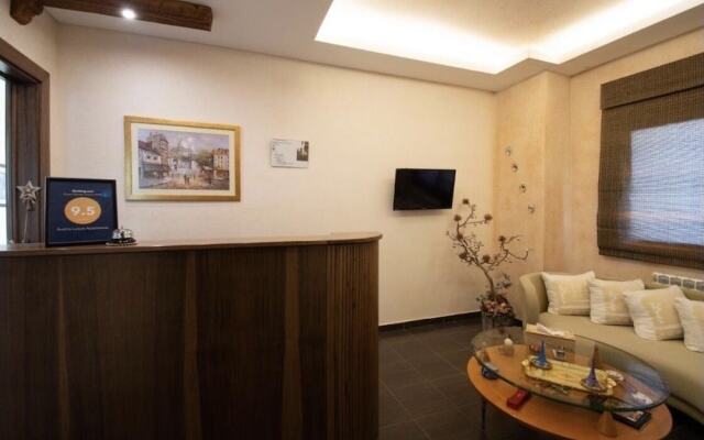 Austria Luxury Apartments, Faraya