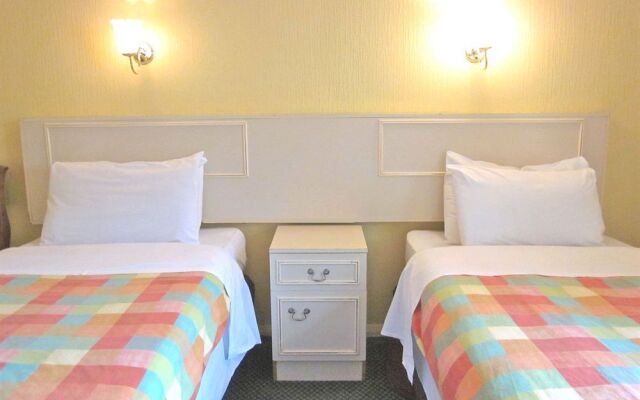 Hotel 346