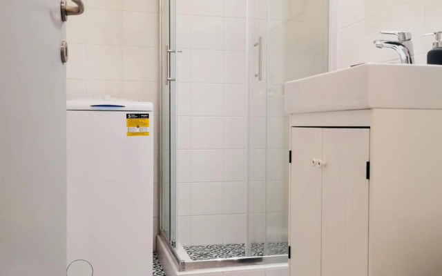 West vibes apartment