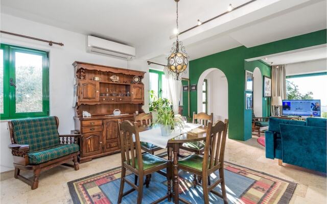 Awesome Apartment in Banjol With 2 Bedrooms and Wifi