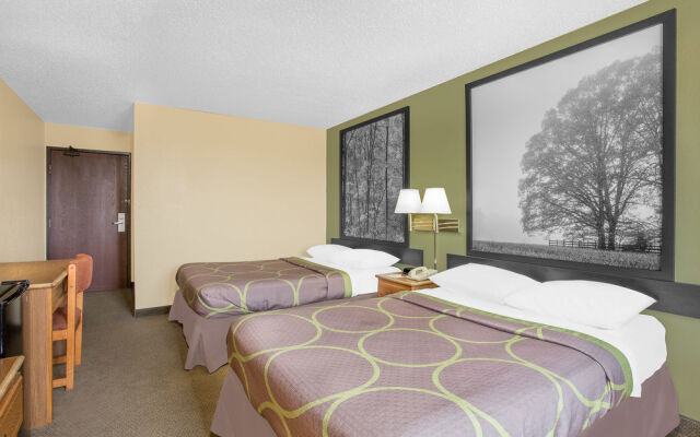 Super 8 Roanoke VA