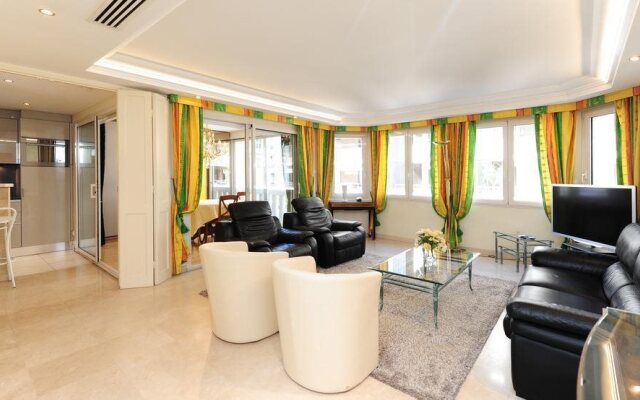 Croisette Azur Residence