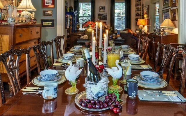 The Dolon House Bed and Breakfast