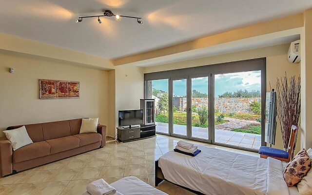 Nice Home in Lasithi, Crete With Wifi and 6 Bedrooms