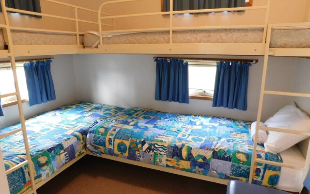 Dylene Caravan Park - 2 Br Family Cabin With Air