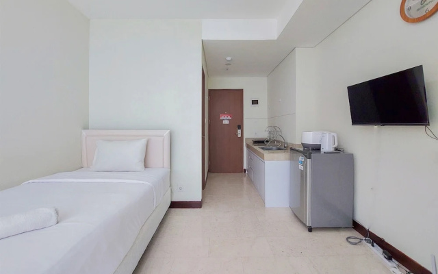 Good Price And Homey Studio Apartment At B Residence