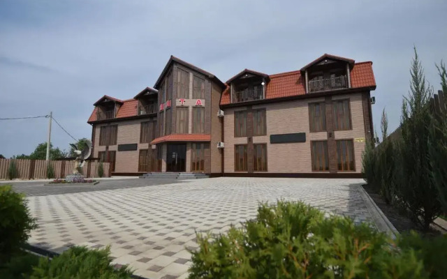 Yalta Hotel
