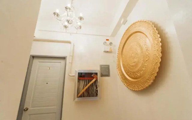 Mark & Marlie Pensionhouse by RedDoorz