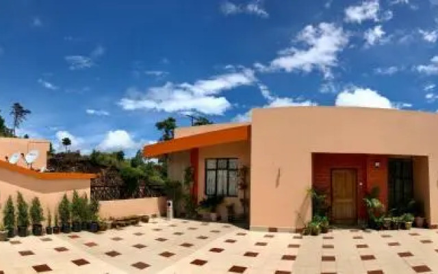 Orange Homestay
