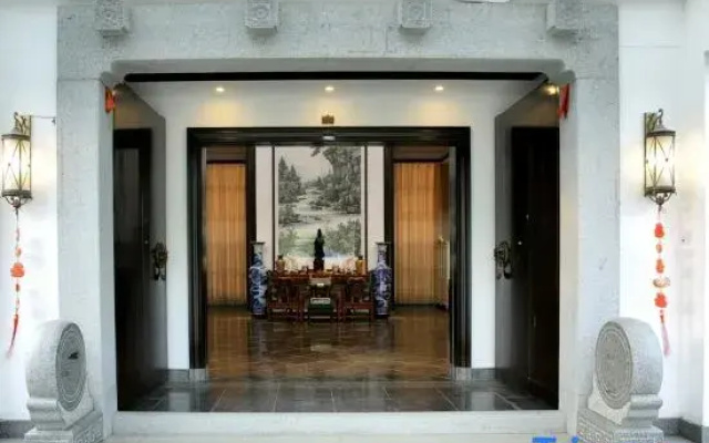 Yiyezhou • Riverside Art Boutique Hotel