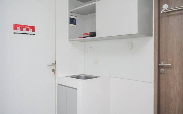 Warm And Simply Studio Room At Urbantown Serpong Apartment