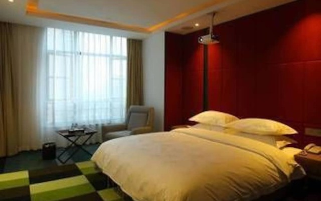 觅你酒店(娄底紫金湾店)