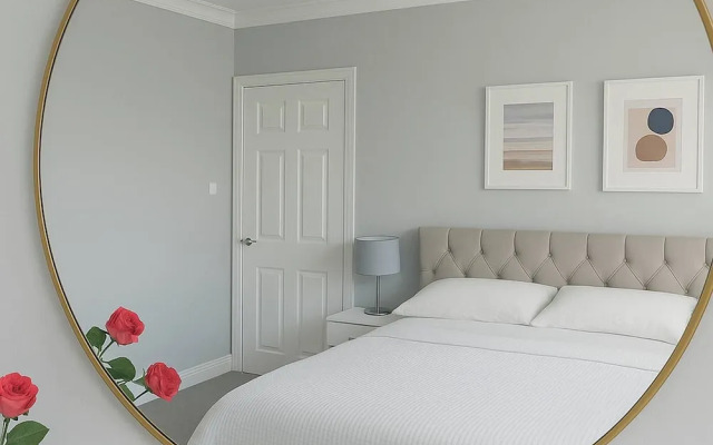 House in Brighton & Hove With Parking