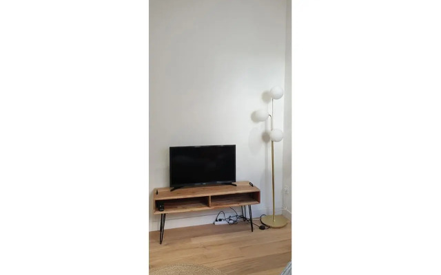 Studio Charmant-Confort-Hypercentre-Metro-Wifi