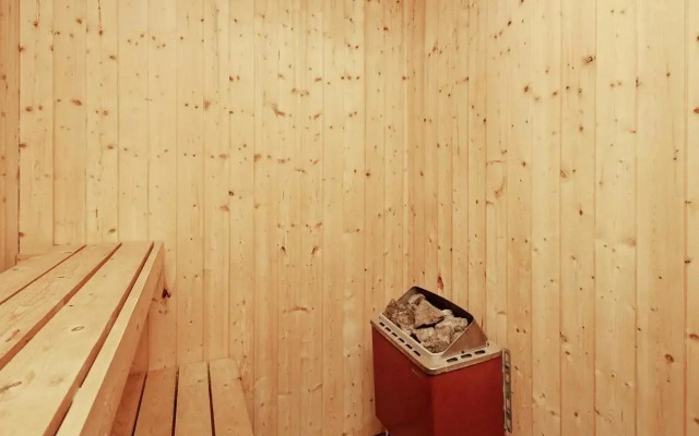 Three-Bedroom Holiday home in Millinge 1