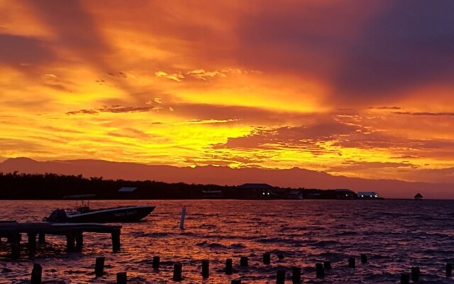 Karma on the Water - Hostel