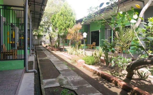 RedDoorz Syariah @ Garuda Street Sumbawa