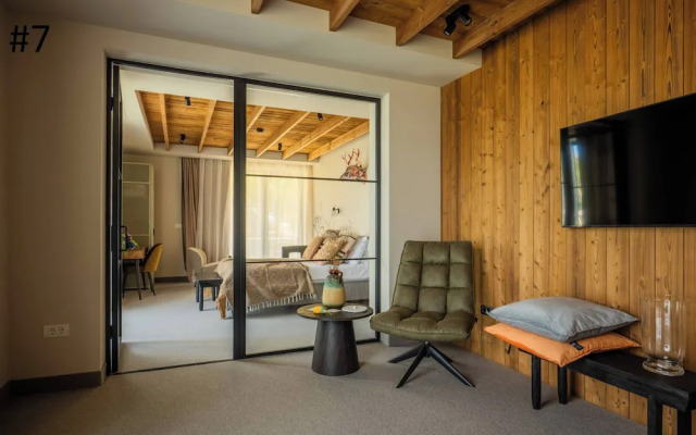 The Pines Bucegi Lodge